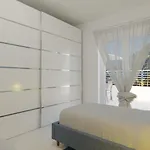شقة Rivierarent Charming With Pool And Garden ألاسيو