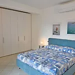 Rivierarent Charming With Pool And Garden شقة