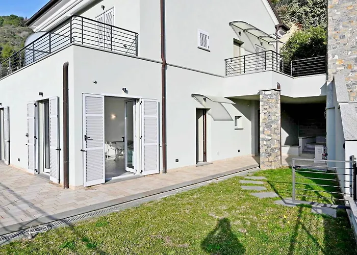 Rivierarent Charming With Pool And Garden アラッシオ