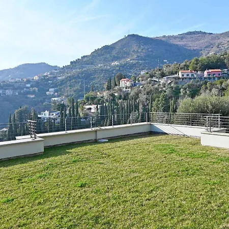 Apartment Charming With Pool And Garden Alassio