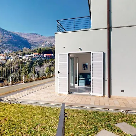 Apartment Charming With Pool And Garden *