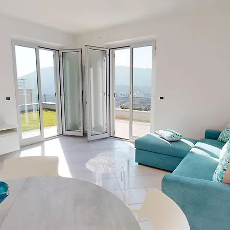 Rivierarent Charming With Pool And Garden Appartement *