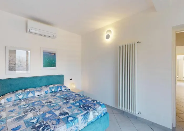 Lejlighed Rivierarent Charming With Pool And Garden