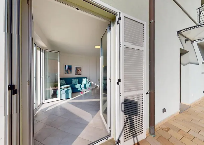 Rivierarent Charming With Pool And Garden Lejlighed *