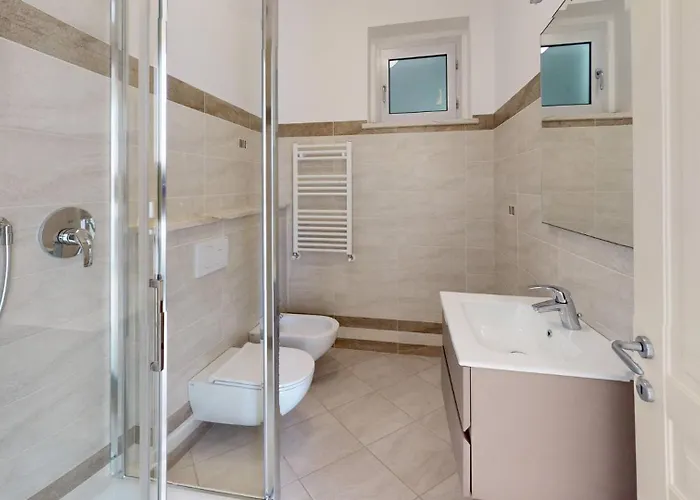 Lejlighed Rivierarent Charming With Pool And Garden Alassio