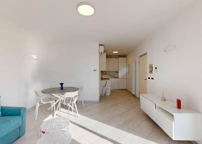 Lejlighed Rivierarent Charming With Pool And Garden Alassio